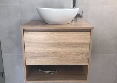 MUEBLE PARA LAVAMANOS 101